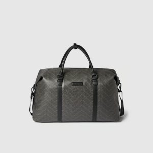 Duffle Bag mit Allover-Label-Muster Modell